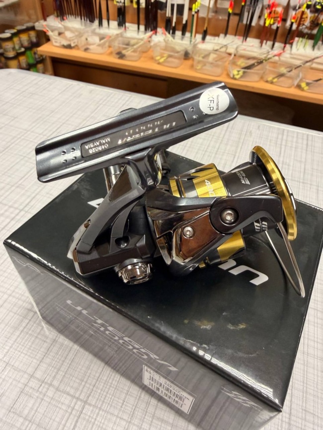 Катушка SHIMANO 25 Ultegra 4000 фото 4